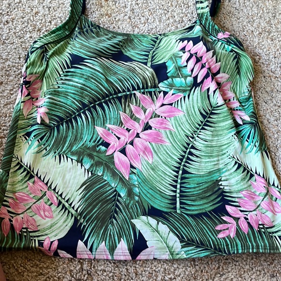 Lands' End | Swim | Lands End Tankini Top | Poshmark